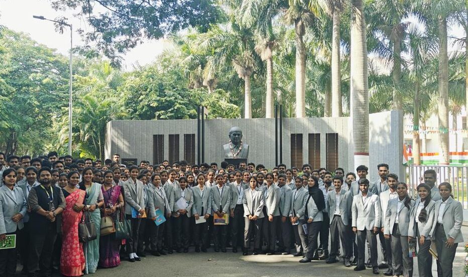 OOM SHREENIKETHANA TRUST Campus